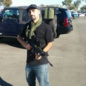 Meet your Posher, Luis